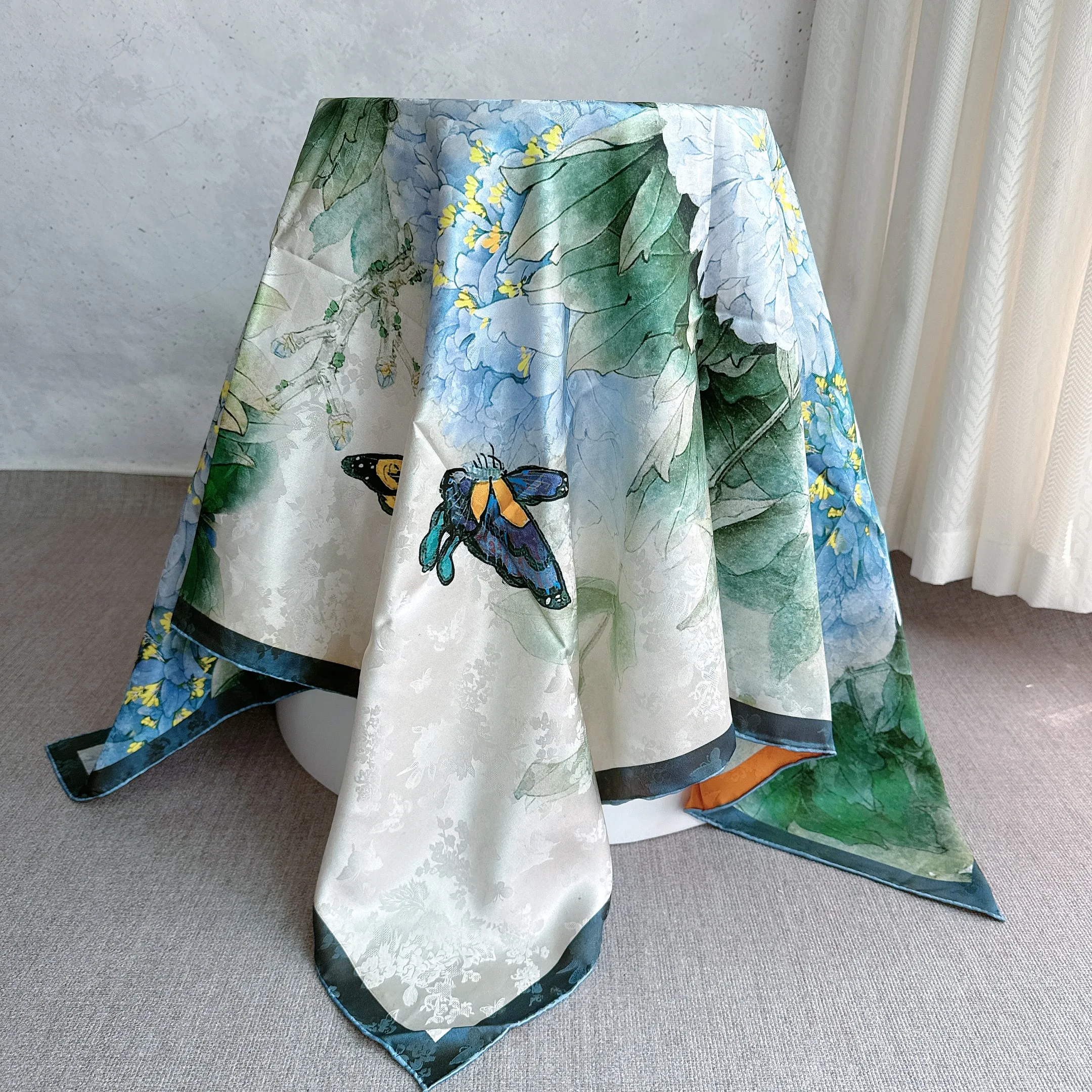 Double-Sided Peonies Print Chinese Style 100% Silk Scarf 110cm 110cm Large Luxury Women's Square Scarf Hand-Rolled Headscarf - Image 5